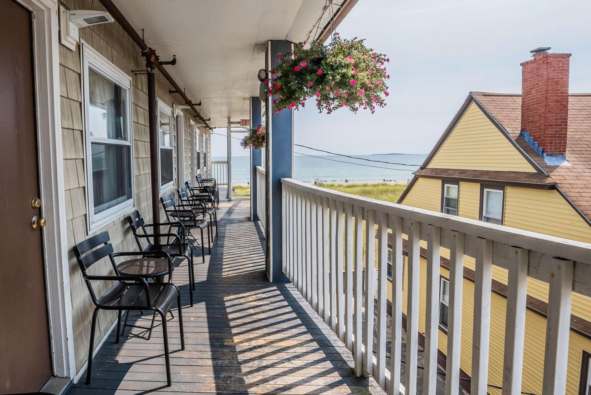 Waves Oceanfront Resort Old Orchard Beach Exteriör bild